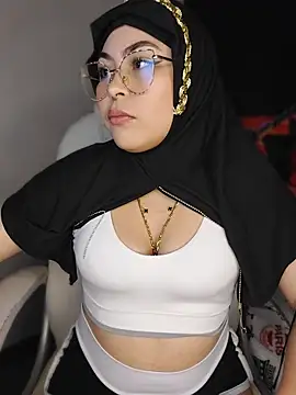 Hana    online show from March 2026 11:37:02 PM