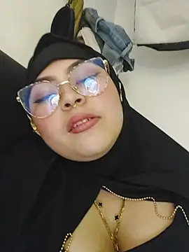 Hana    online show from March 2026 11:13:01 PM