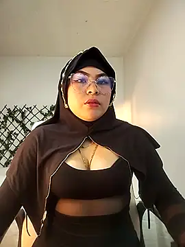 Hana    online show from March 2026 12:48:02 AM