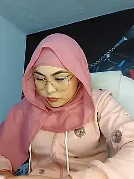 Snapshot of Hana___ chatting on April 2026 09:37:02 PM Hana online show from April 2026 09:37:02 PM