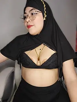 Hana    online show from April 2026 11:56:01 PM