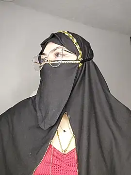 Hana    online show from April 2026 11:28:01 PM