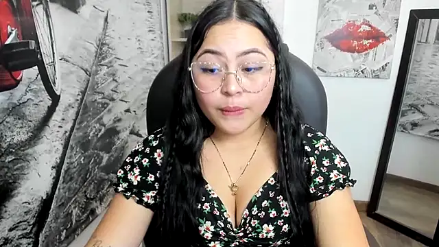 Hana    online show from November 2025 10:24:01 PM