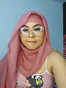 Hana    online show from April 2026 10:59:02 PM