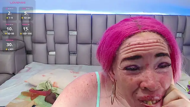 Snapshot of Kittywhiteass chatting on November 2025 04:02:02 AM Kittywhiteass online show from November 2025 04:02:02 AM