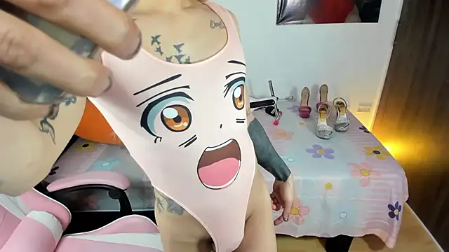 Snapshot of queenramoona-hot chatting on November 2025 05:12:02 PM queenramoona-hot online show from November 2025 05:12:02 PM