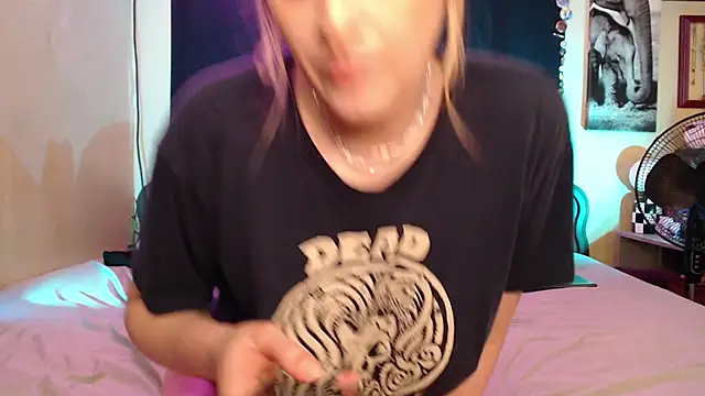 Mallorykoxx69 online show from March 2026 07:45:02 AM