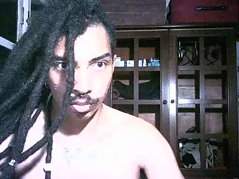 Snapshot of DarkSlim666 chatting on February 2026 03:40:02 AM DarkSlim666 online show from February 2026 03:40:02 AM