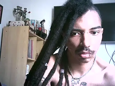 Snapshot of DarkSlim666 chatting on January 2026 03:26:01 PM DarkSlim666 online show from January 2026 03:26:01 PM