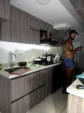 Snapshot of blackdrey18 chatting on October 2025 02:05:02 PM blackdrey18 online show from October 2025 02:05:02 PM