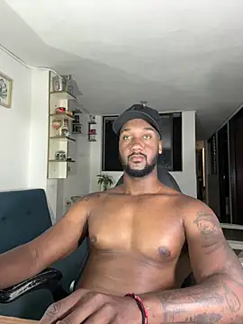 blackdrey18 online show from February 2025 01:44:01 PM