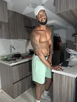 Snapshot of blackdrey18 chatting on October 2025 03:52:01 PM blackdrey18 online show from October 2025 03:52:01 PM