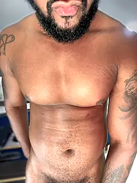 blackdrey18 online show from October 2025 01:11:01 PM