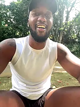 Snapshot of blackdrey18 chatting on November 2025 03:38:01 PM blackdrey18 online show from November 2025 03:38:01 PM