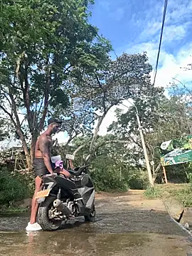 blackdrey18 online show from December 2025 01:49:01 PM