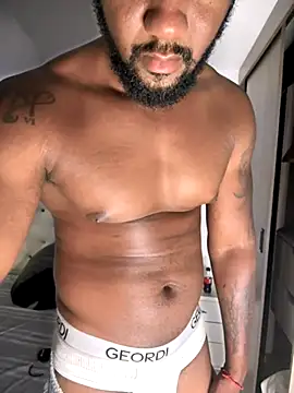 Snapshot of blackdrey18 chatting on October 2025 01:31:01 AM blackdrey18 online show from October 2025 01:31:01 AM