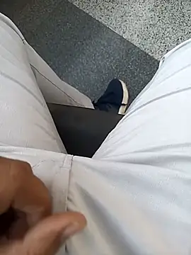 Snapshot of witchhunter1 chatting on November 2025 01:42:02 AM witchhunter1 online show from November 2025 01:42:02 AM