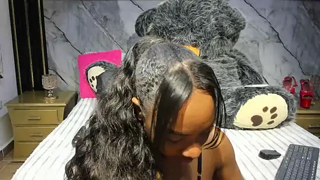 Niyirey1 online show from November 2025 12:26:01 PM