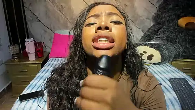 Niyirey1 online show from February 2026 12:48:02 PM