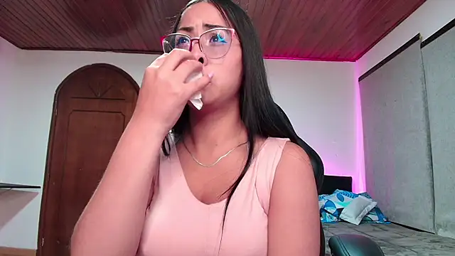 yesie hot online show from March 2025 05:43:02 AM