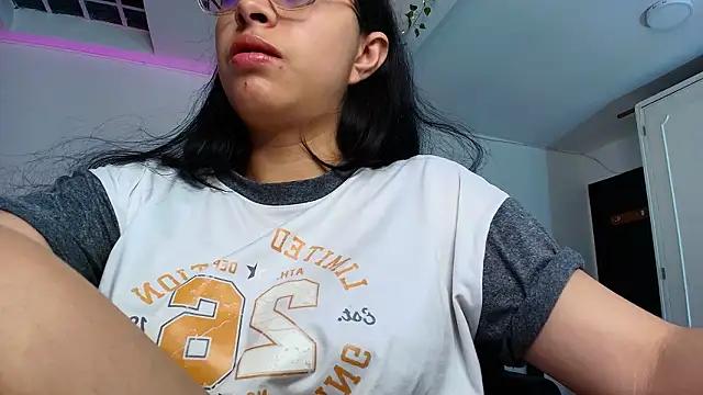 yesie hot online show from March 2026 01:22:01 AM