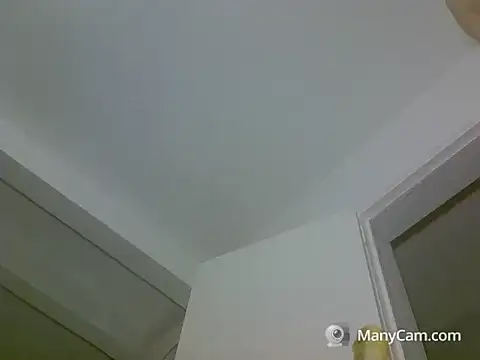 Snapshot of celibe_du_25 chatting on February 2025 08:38:02 PM celibe du 25 online show from February 2025 08:38:02 PM