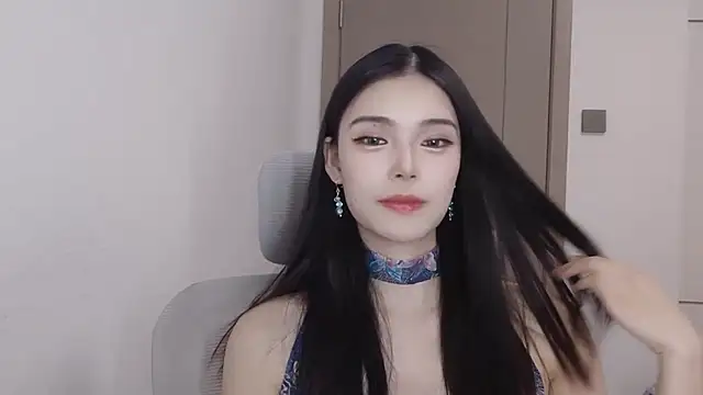 Tibbie-66 online show from April 2026 10:44:02 AM