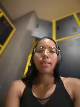 Snapshot of SheenaBrooke chatting on May 2026 05:10:02 PM SheenaBrooke online show from May 2026 05:10:02 PM