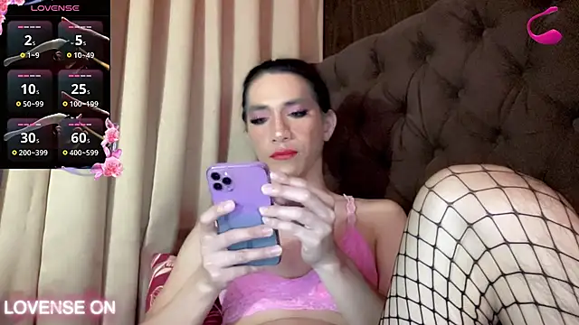 Snapshot of QUEEN_LILITH chatting on June 2026 08:08:02 AM QUEEN LILITH online show from June 2026 08:08:02 AM