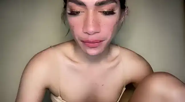 Snapshot of QUEEN_LILITH chatting on December 2024 05:32:01 AM QUEEN LILITH online show from December 2024 05:32:01 AM