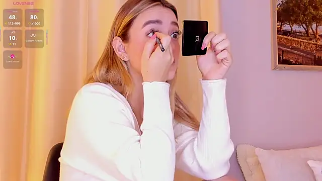 Assh lee  online show from December 2025 01:06:01 PM