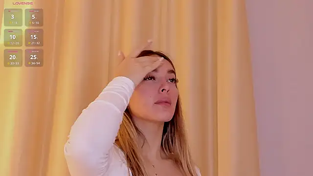 Assh lee  online show from March 2026 01:37:01 PM