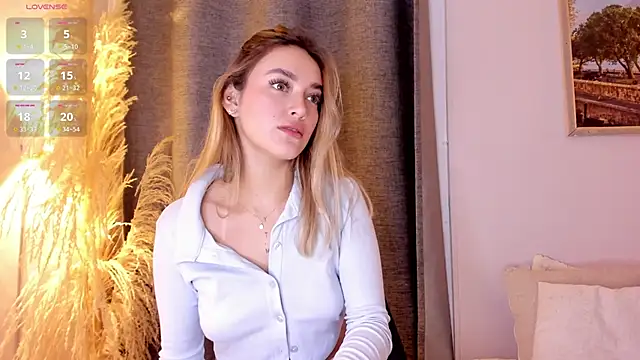 Assh lee  online show from September 2025 01:11:01 PM