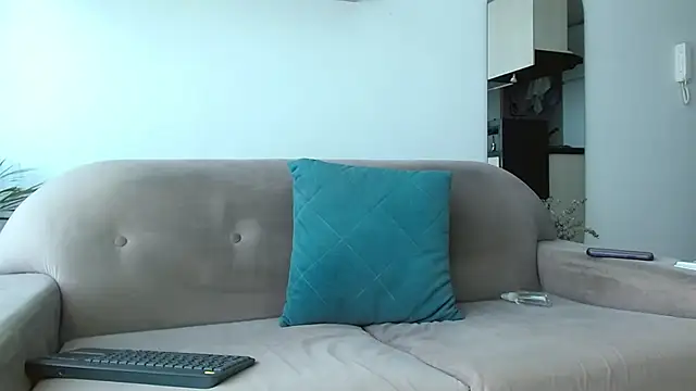 Robyn Miller online show from October 2025 01:34:02 PM