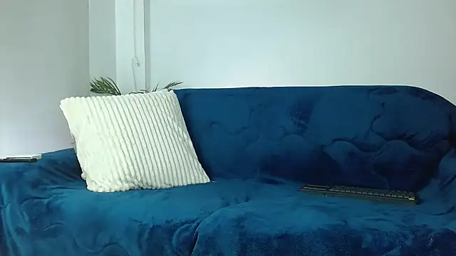 Robyn Miller online show from September 2025 03:07:02 PM