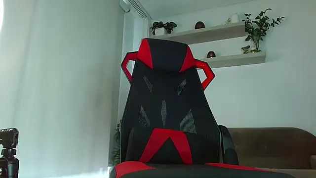 Robyn Miller online show from September 2025 01:33:02 PM