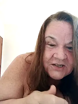 Yaya Mineira online show from February 2025 01:19:02 PM