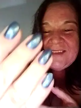 Yaya Mineira online show from November 2025 12:44:02 AM