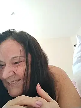 Yaya Mineira online show from March 2026 12:40:01 PM