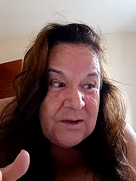 Yaya Mineira online show from March 2025 01:23:02 PM