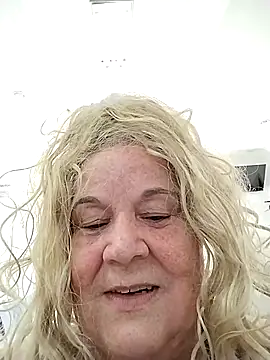 Yaya Mineira online show from November 2025 05:50:01 PM