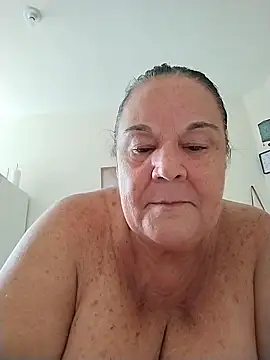Yaya Mineira online show from February 2026 01:42:02 PM