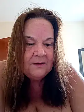 Yaya Mineira online show from February 2025 01:19:01 PM