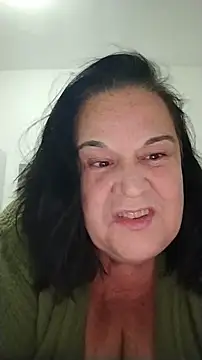 Snapshot of Yaya_Mineira chatting on June 2026 01:21:01 AM Yaya Mineira online show from June 2026 01:21:01 AM