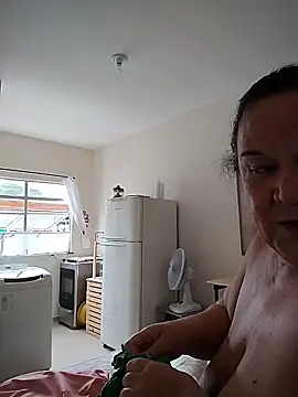 Yaya Mineira online show from February 2026 06:47:02 PM