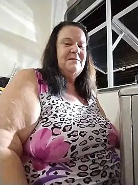 Yaya Mineira online show from February 2026 11:27:02 PM