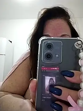 Yaya Mineira online show from October 2025 10:33:02 PM
