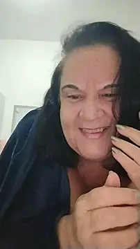 Snapshot of Yaya_Mineira chatting on June 2026 01:06:01 AM Yaya Mineira online show from June 2026 01:06:01 AM