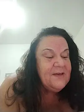 Yaya Mineira online show from March 2026 11:48:02 PM