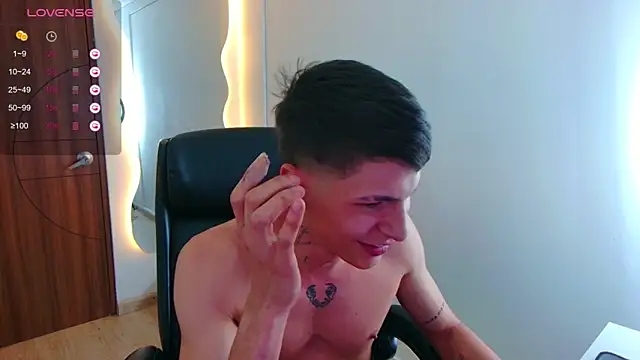 harrisoncuper online show from February 2025 11:38:02 PM